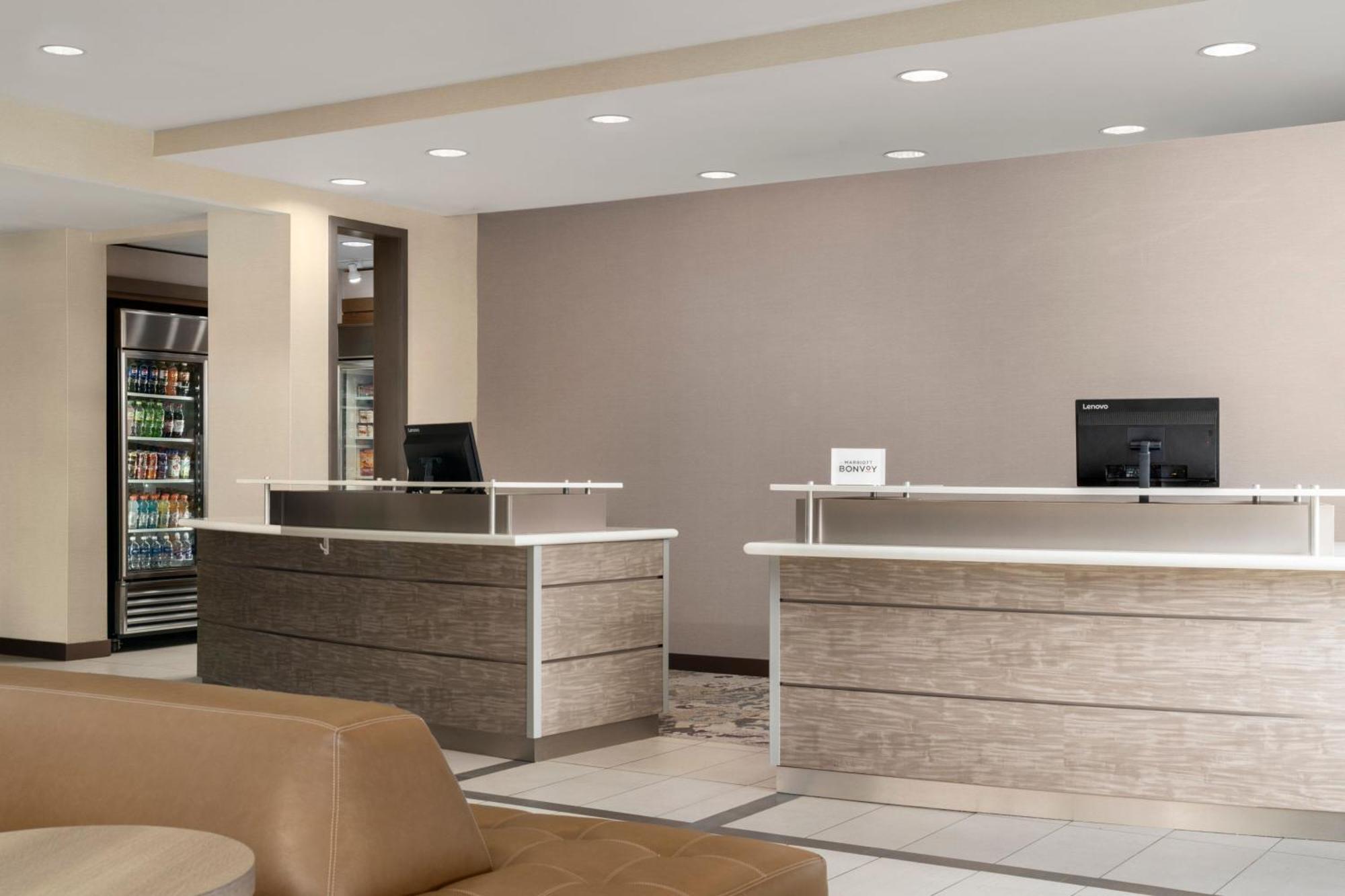 Residence Inn By Marriott Milwaukee West Wauwatosa Bagian luar foto